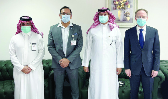 Saudi aid agency assistant supervisor general meets UN official in Riyadh. (SPA)