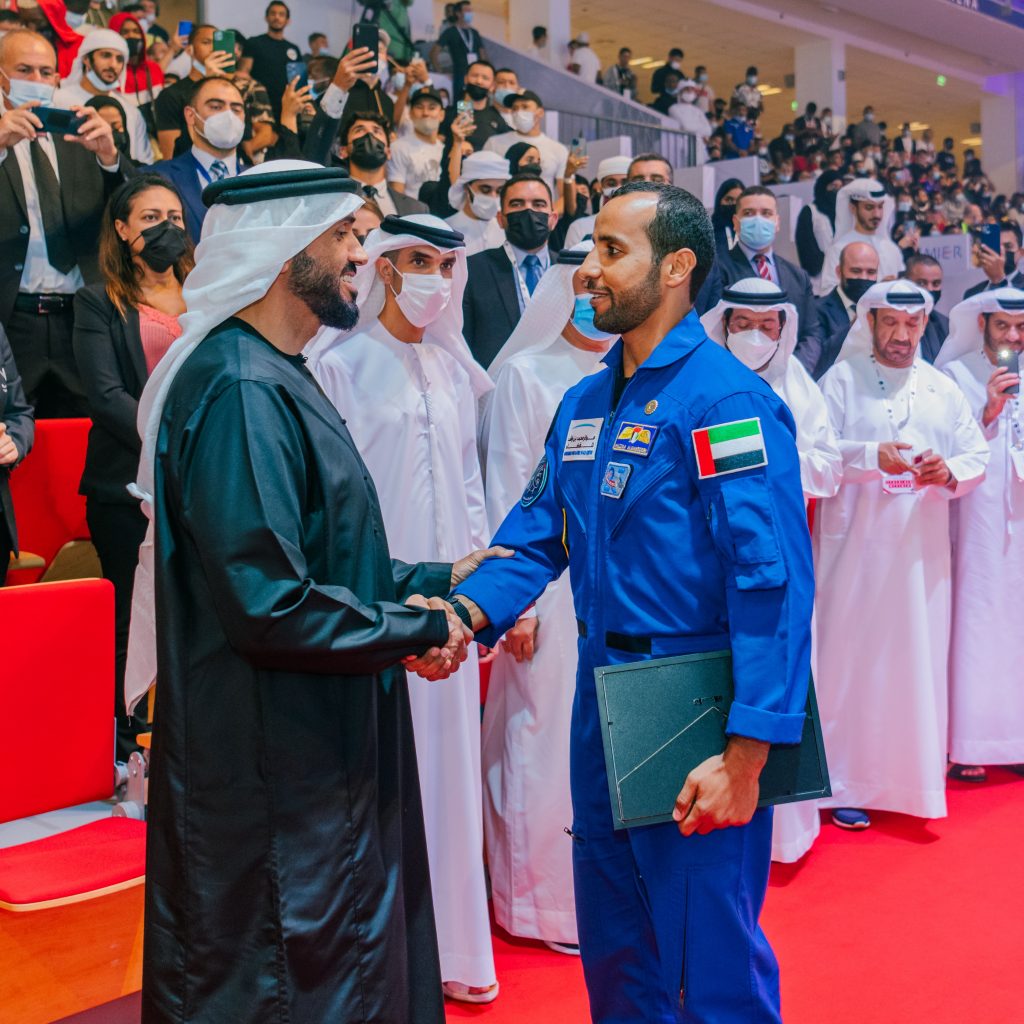 The UAE’s Sheikh Nahyan bin Zayed Al Nahyan, Chairman of the Board of Trustees of the Zayed bin Sultan Al Nahyan Charitable and Humanitarian Foundation and Chairman of the Abu Dhabi Sports Council, and UAE astronaut Hazza Al Mansouri.