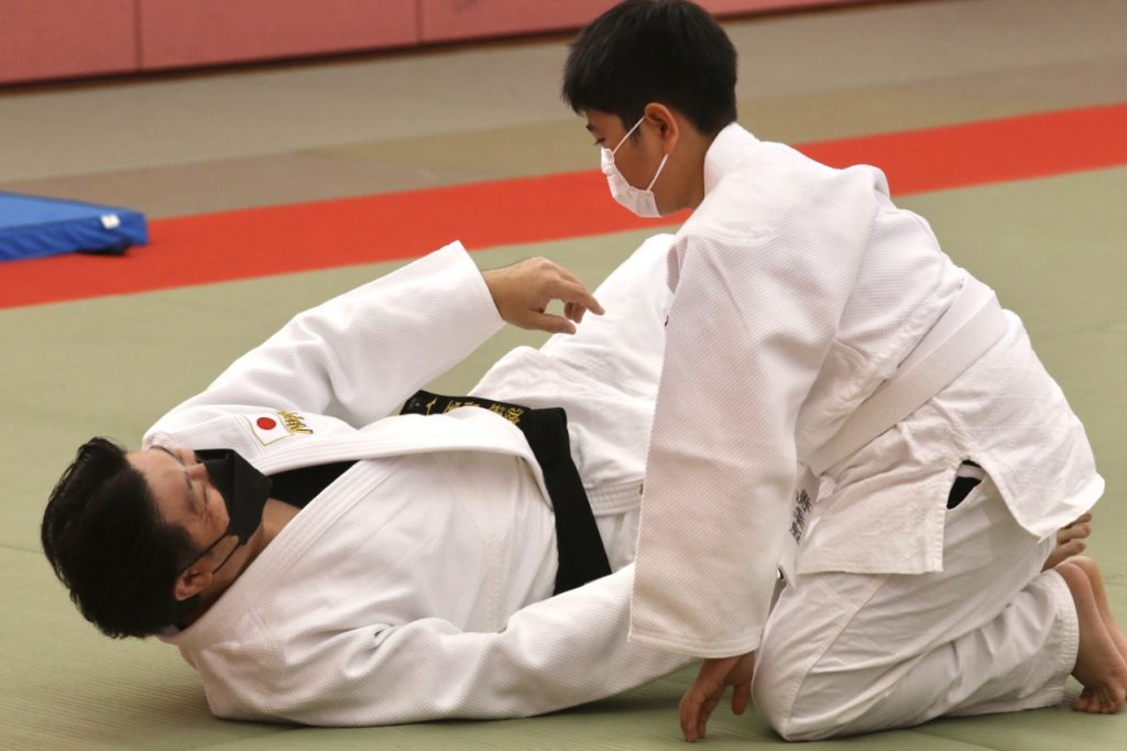 More than 136 participants with various disabilities took part in rifle shooting, boccia, curling, badminton, wheelchair basketball, martial arts and marathons. (ANJP)