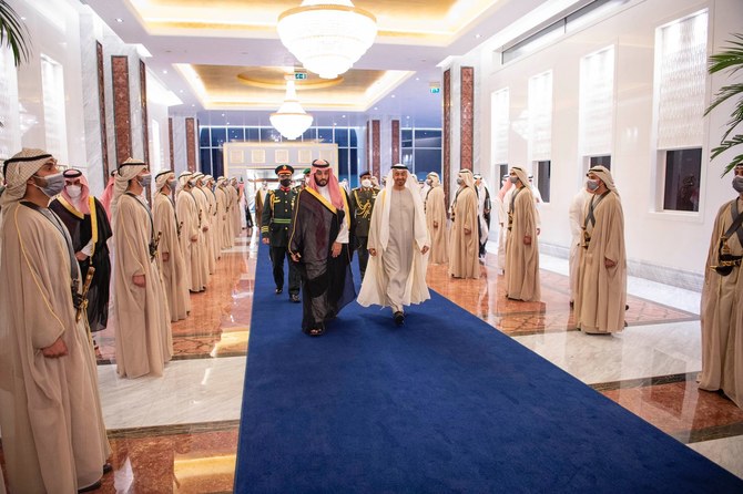 Saudi Arabia’s Crown Prince Mohammed bin Salman arrived in Abu Dhabi and was received by crown prince Sheikh Mohammed bin Zayed. (SPA)