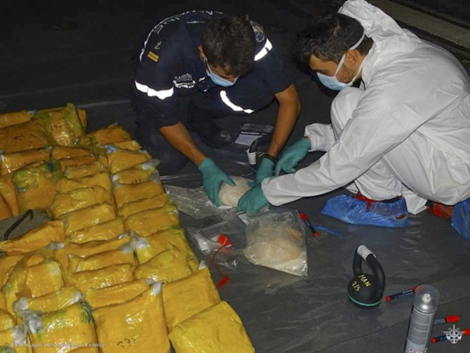 Sailors assigned to the French Frigate FS Floreal inventory a shipment of illicit drugs interdicted from a stateless dhow on Nov. 3, 2021. (@CMF_Bahrain)