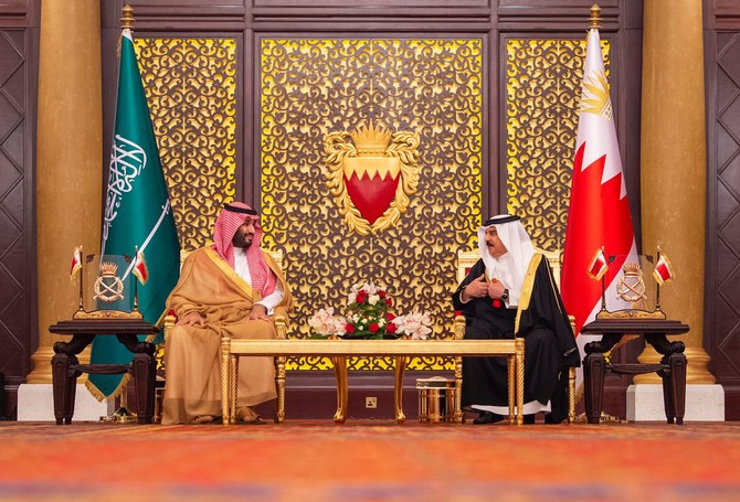 Bahrain's King Hamad receives Saudi Arabia’s Crown Prince Mohammed bin Salman in Manama. (MOFA)