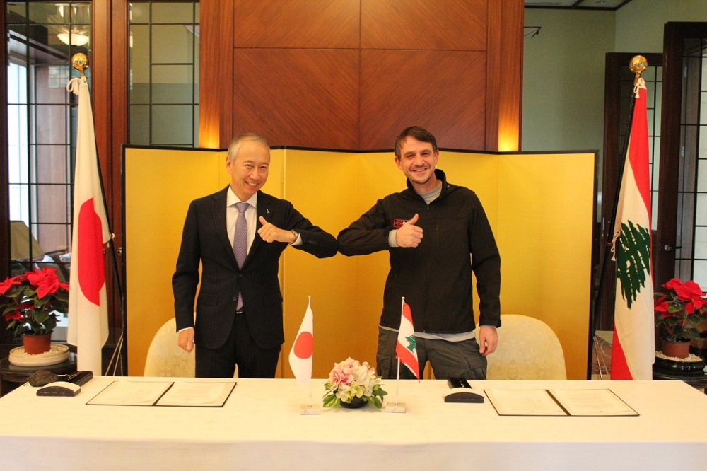 On December 15, 2021, Ambassador OKUBO Takeshi signed grant agreements with Dan Church Aid Lebanon and Mines Advisory Group Lebanon.