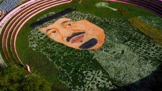 This year’s festival is marked with floral art portraying King Salman, which spans more than 80 meters. The event is being held from Jan. 5 to Jan. 15. (Supplied)