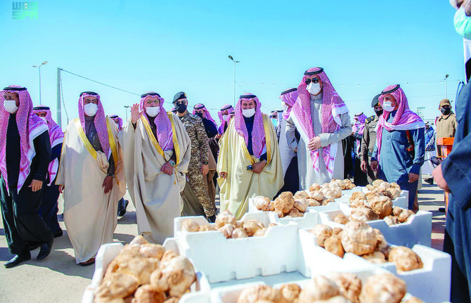 Qassim Gov. Prince Faisal bin Mishaal expressed his pride in the diversity of festivals, saying that the truffle festival was response to the desire of farmers and others as it was cultivated seasonally. (SPA)