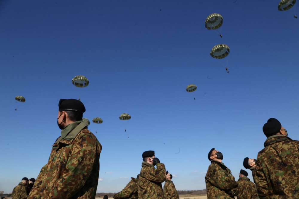 Paratroopers of Japan's First Elite Airborne Brigade put on a joint show of force with the United States at a training camp in Chiba Prefecture near Tokyo. (ANJ/ Pierre Boutier)