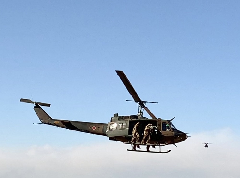 Paratroopers of Japan's First Elite Airborne Brigade put on a joint show of force with the United States at a training camp in Chiba Prefecture near Tokyo. (ANJ/ Pierre Boutier)