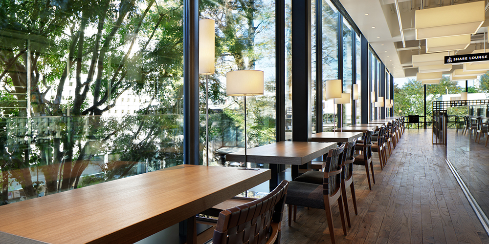 Japan’s bookstore Daikanyama T-Site doubles as a workspace following the launch of the Share Lounge open from 7AM to 10PM. (Daikanyama T-Site)