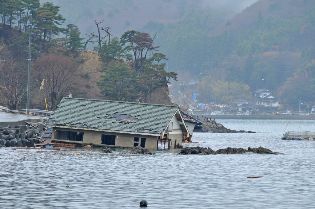 The agency plans to set up a panel of experts shortly to discuss ways to improve the country's tsunami warning system, in addition to analyzing how air pressure changes caused major rises in tide levels in Japan, Hasegawa said. (Shutterstock)