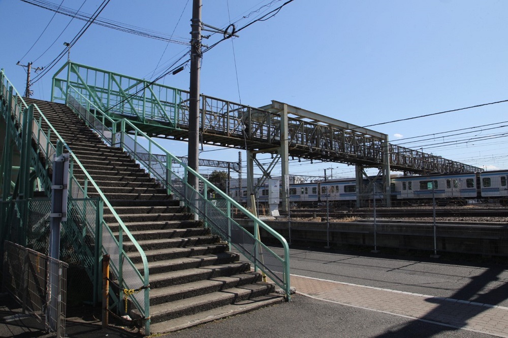 A footbridge built in 1929 in Tokyo, with connections to a famous writer, is in danger of being dismantled. (ANJ)