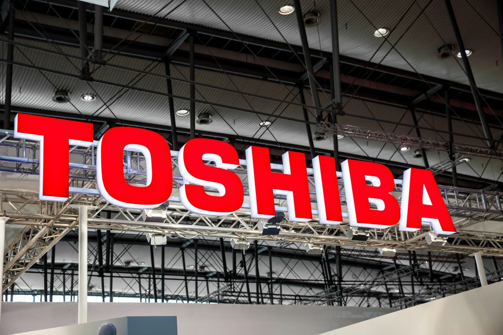 Toshiba announces two-way split, revising three-way plan. (Shutterstock)
