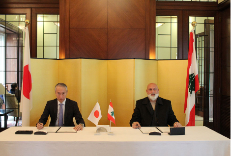 Japan’s Ambassador to Lebanon Takeshi Okubo and Head of the Administrative Committee of Al Nadwah Cultural and Social Club Adham Mohamad Shouman. (Supplied)