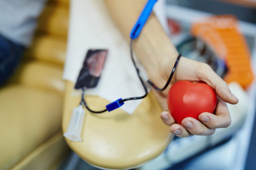 While the number of visitors to donation rooms are almost at target levels despite the pandemic, there has been a spate of cancellations of offers to accept donation buses, due to concerns about the infection spread. (Shutterstock)