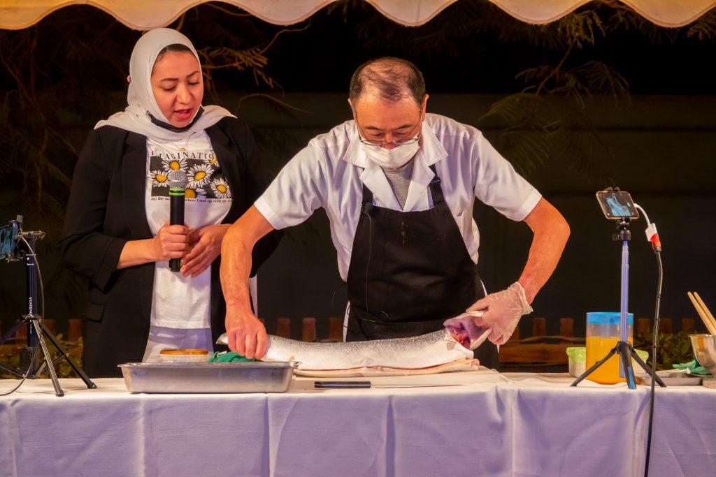 Embassy chef Mr. Tanaka makes salmon sushi  (ANJP photos by Huda Bashatah)