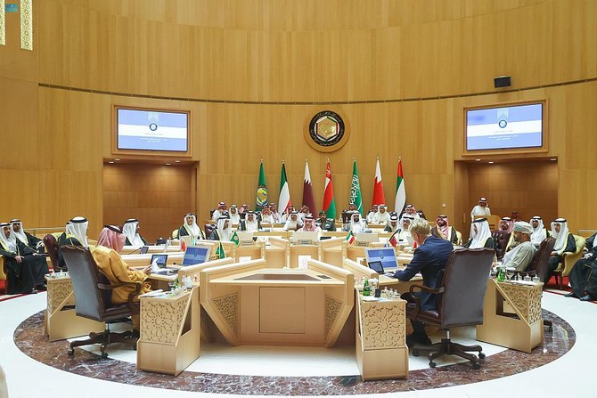 GCC delegates welcomed moves from the newly formed Yemeni presidential council to start negotiations with the Iran-backed Houthis. (SPA)