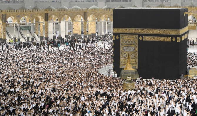 Pilgrims circle the Kaaba at Makkah’s Grand Mosque on Thursday. (SPA)
