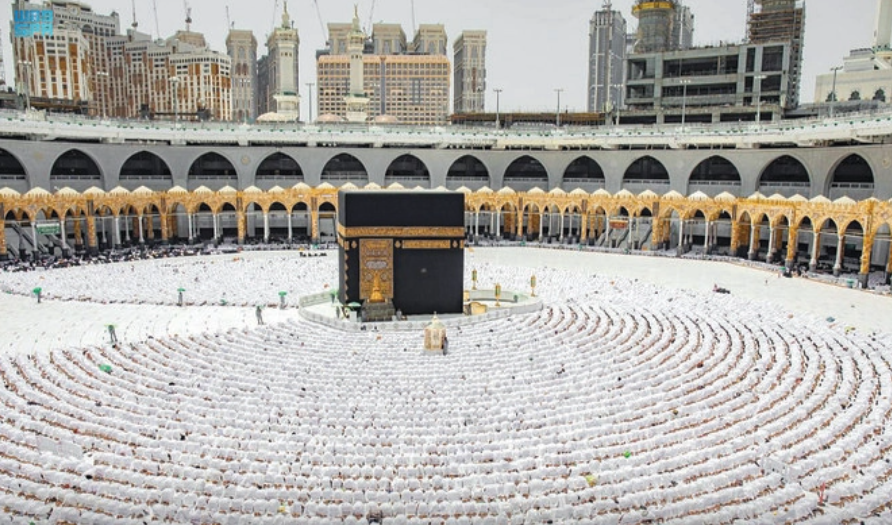 Saudi Arabia’s General Presidency for the Affairs of the Two Holy Mosques ensures the Grand Mosque is sanitized multiple times during the day to ensure the safety of pilgrims. (Supplied)