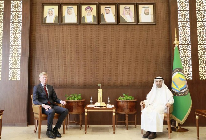 Hans Grundberg and the Secretary General of the GCC Dr. Nayef Falah Al-Hajraf meet in Riyadh. (@GCCSG)