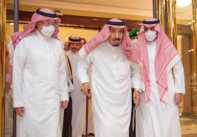 King Salman left King Faisal Specialist Hospital in Jeddah on Sunday evening. (SPA)