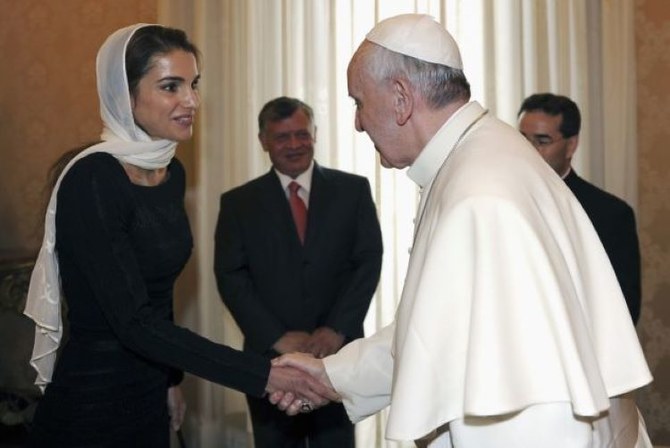 Pope Francis meets with Queen Rania and King Abdullah in the Vatican. (Reuters)