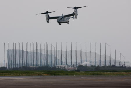 A Japanese Ground Self-Defense Force (JGSDF)'s V-22 Osprey flies during the Pacific Amphibious Leaders Symposium 2022 (PALS22) at JGSDF Kisarazu base in Kisarazu, east of Tokyo, Japan June 16, 2022. (Reuters)