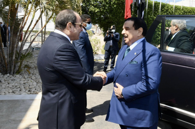 Egyptian President Abdel Fattah El-Sisi greets Bahrain’s King Hamad bin Isa Al-Khalifa in Sharm El-Sheikh on Saturday. (Spokesman of the Egyptian Presidency)