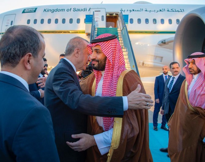Saudi Crown Prince Mohammed bin Salman bids Turkish President Recep Tayyip Erdogan farewell as he leaves Turkey on Wednesday. (SPA)