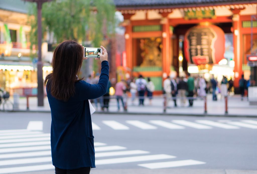 The daily limit will include the package tour participants for the time being, and officials say it will take some time before foreign visitors can come to Japan for free, individual tourism. (Shutterstock)