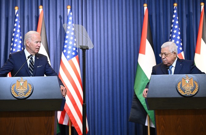 (L to R) US President Joe Biden and Palestinian president Mahmud Abbas deliver statements to the media after their meeting at the Muqataa Presidential Compound in Bethlehem. (MANDEL NGAN/AFP)