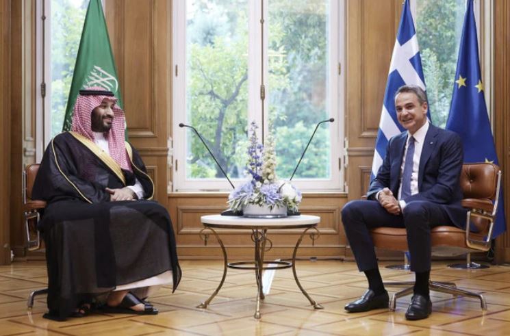 Saudi Arabia and Greece look to deepen ties in the area of green hydrogen and clean energy during the official visit of Crown Prince Mohammed bin Salman. (Greek Prime Minister's Office)