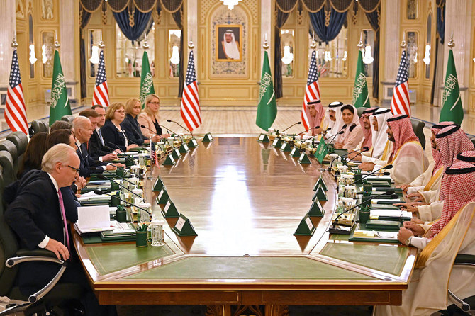 Negotiating teams led by Crown Prince Mohammed bin Salman and US President Joe Biden take part in a working session at Al-Salam Palace in Jeddah that set the tone for future US-Saudi relations with a string of initiatives. (AFP)