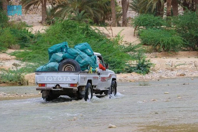 At least 50 tents and 50 shelter bags were distributed to 300 people. (SPA)