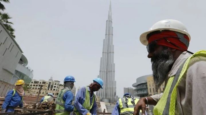 The report reveals 83 percent of surveyees said that it was simple to apply for a resident visa in UAE. (File/Reuters)