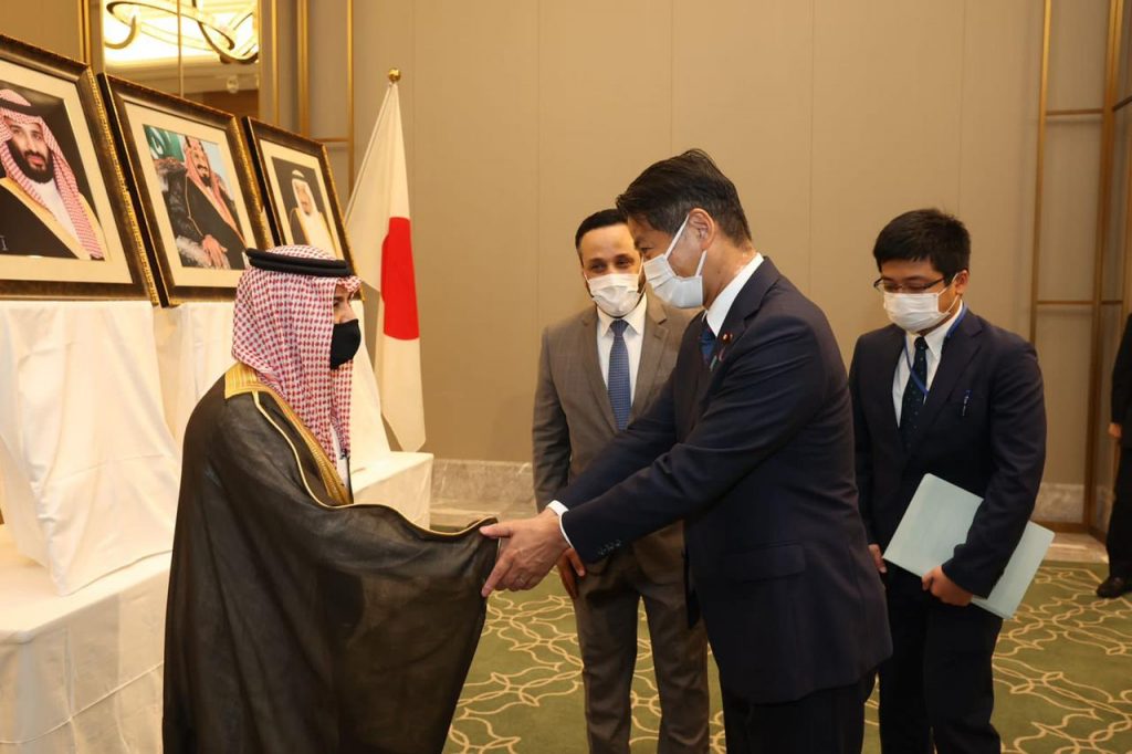 The event, held at the Okura Hotel in Tokyo, was attended by around 300 dignitaries. (ANJP)