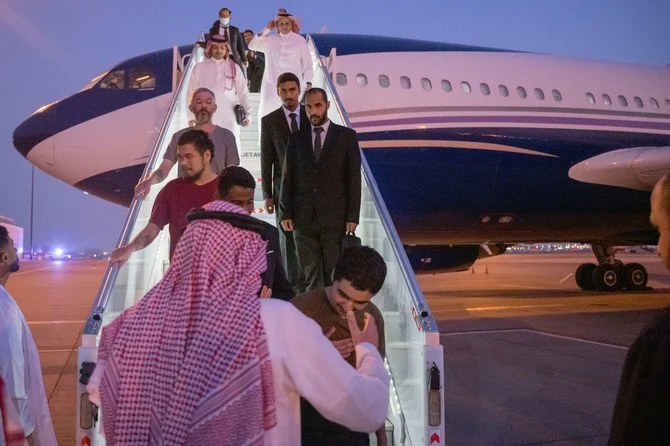 Saudi Arabia’s Crown Prince Mohammed bin Salman on Wednesday held successful mediation sessions to release ten prisoners from various countries from Russia. (SPA)