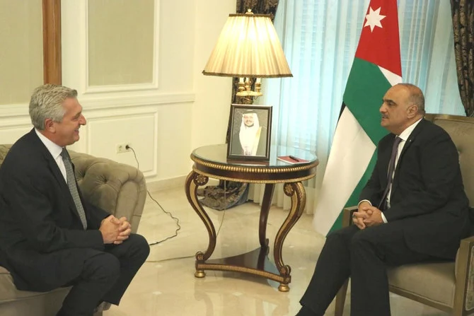 Prime Minister Bisher Khasawneh receives the United Nations (UN) High Commissioner for Refugees Filippo Grandi. (Petra)