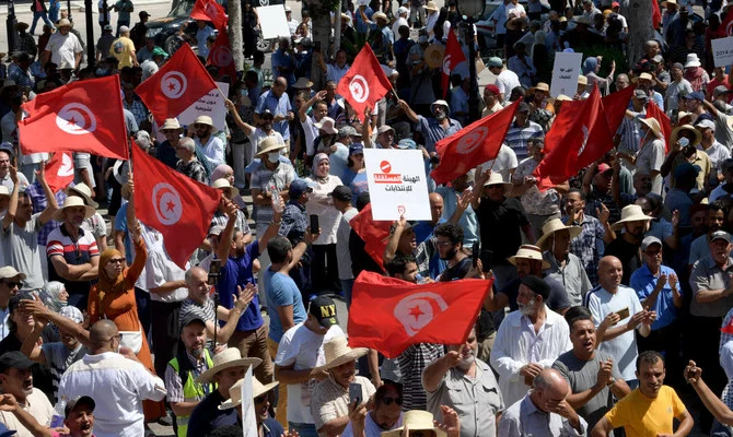 Food shortages are worsening in Tunisia with empty shelves in supermarkets and bakeries, adding to popular discontent at high prices of many Tunisians who spend hours searching for sugar, milk, butter, cooking oil and rice. (AFP/File)