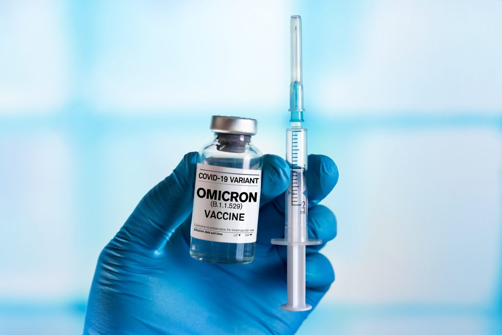 Japan administering improved covid-19 vaccine targeting omicron variant. (shutterstock)