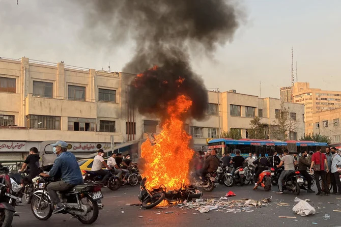 Iran has been torn by the biggest wave of social unrest in almost three years, which has seen protesters, including university students and even young schoolgirls chant 