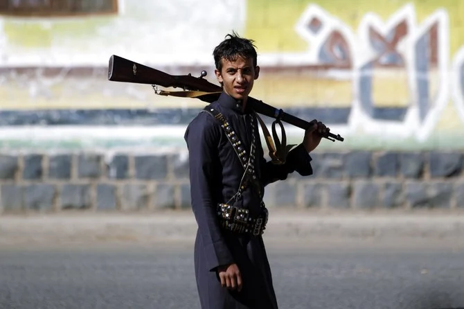 The group is deliberately blocking the peace process with the intention to bring Yemen back to a state of war, the Yemen News Agency (SABA) quoted BinMubarak as saying on Wednesday. (File/AFP)