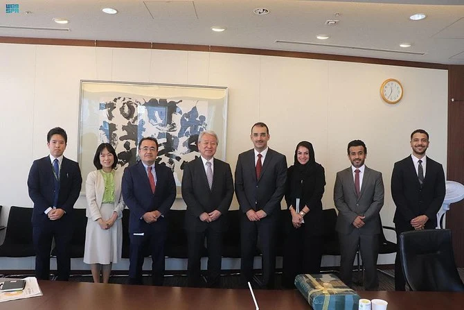 CEO of the Saudi Fund for Development Sultan Al-Marshad meets Akihiko Tanaka, the CEO of the Japan International Cooperation Agency, in Tokyo. (SPA)