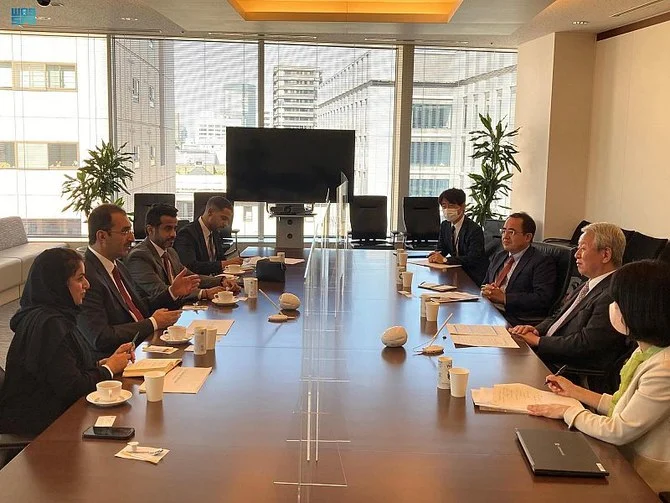 CEO of the Saudi Fund for Development Sultan Al-Marshad meets Akihiko Tanaka, the CEO of the Japan International Cooperation Agency, in Tokyo. (SPA)