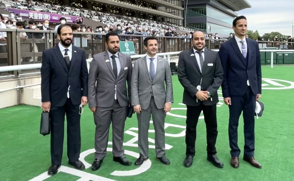 Saudi Arabia’s Ambassador to Japan Nayef Al-Fahadi along with his delegation at the Saudi Arabia Royal Cup. (ANJ)