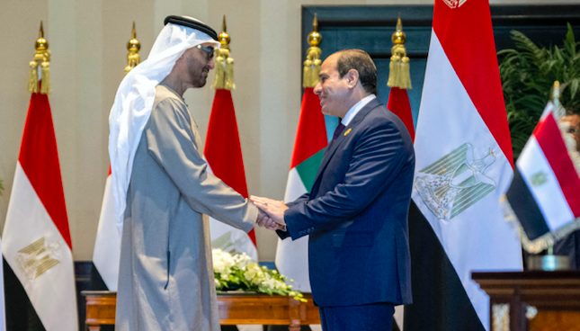 UAE President Sheikh Mohamed bin Zayed al-Nahyan (L) and Egypt's President Abdel Fattah el-Sisi (R) shaking hands after a ceremony to sign a memorandum of understanding (UAE's Ministry of Presidential Affairs / AFP)