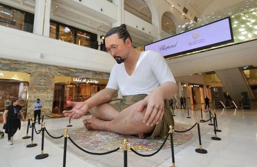 The life-like statue was put up on display on Nov. 8. Murakami is one of the world’s most coveted artists, and is especially known for his anime-inspired superflat art. (Via QatarLiving)