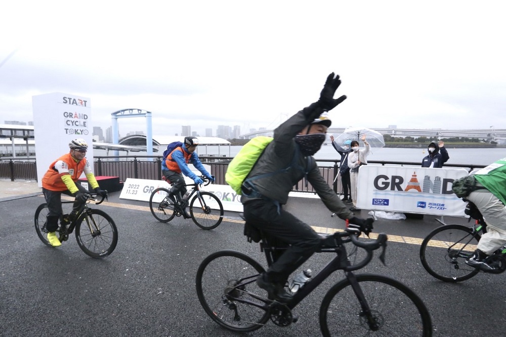 More than 2,000 cyclists took part in the Tokyo Grand Cycle race on Wednesday. (ANJ/ Pierre Boutier)