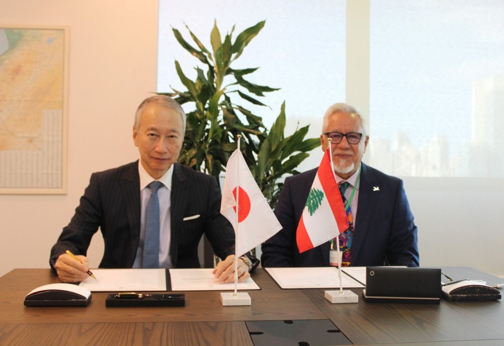 On November 18, 2022, Ambassador OKUBO Takeshi signed a grant contract with Assaad Serhal, General Director of SPNL. (Supplied)
