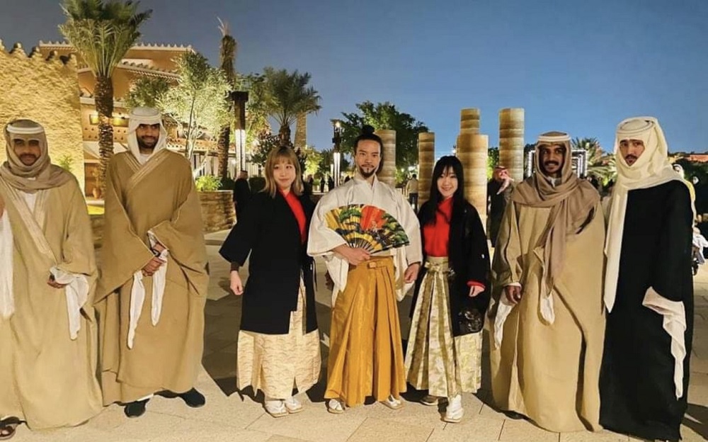 Japanese martial artist and “samurai dancer” MINAMOTO Koshiro has created a stir in Saudi Arabia with his performances at the “Saudi Anime Expo 2022” in Riyadh. (Supplied)