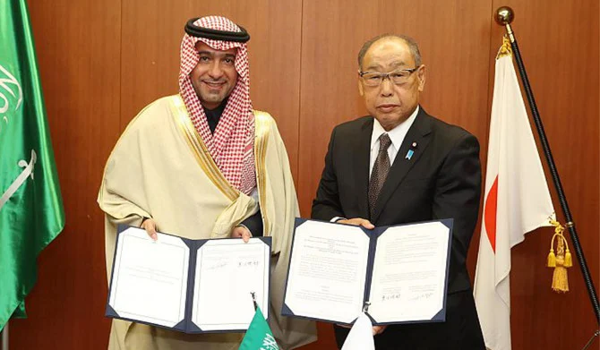 Majed Al-Hogail met a number of Japanese ministers and prominent personalities in Tokyo. (SPA)