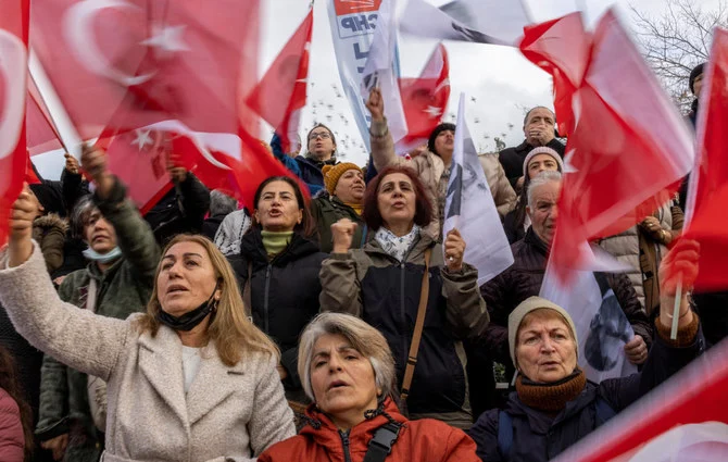 Supporters of Istanbul Mayor Ekrem Imamoglu demonstrate as a Turkish court convene to reach a verdict in the trial of Imamoglu, who is accused of insulting state officials with comments he made at the time of elections in 2019, on Wednesday. (Reuters)